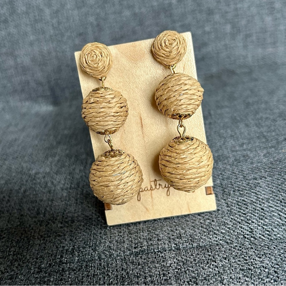 Rattan Covered, Dangling Drop Sphere Stud Earrings, Tan, Gold - Picture 4 of 17